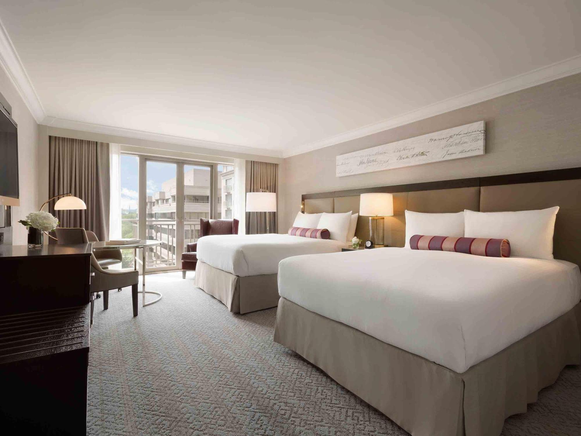 Deluxe Queen Room Two Queen Beds