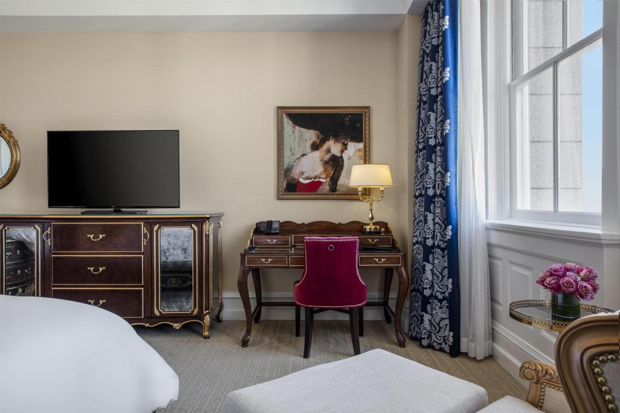 Premium King Room,1758420341:JPEG